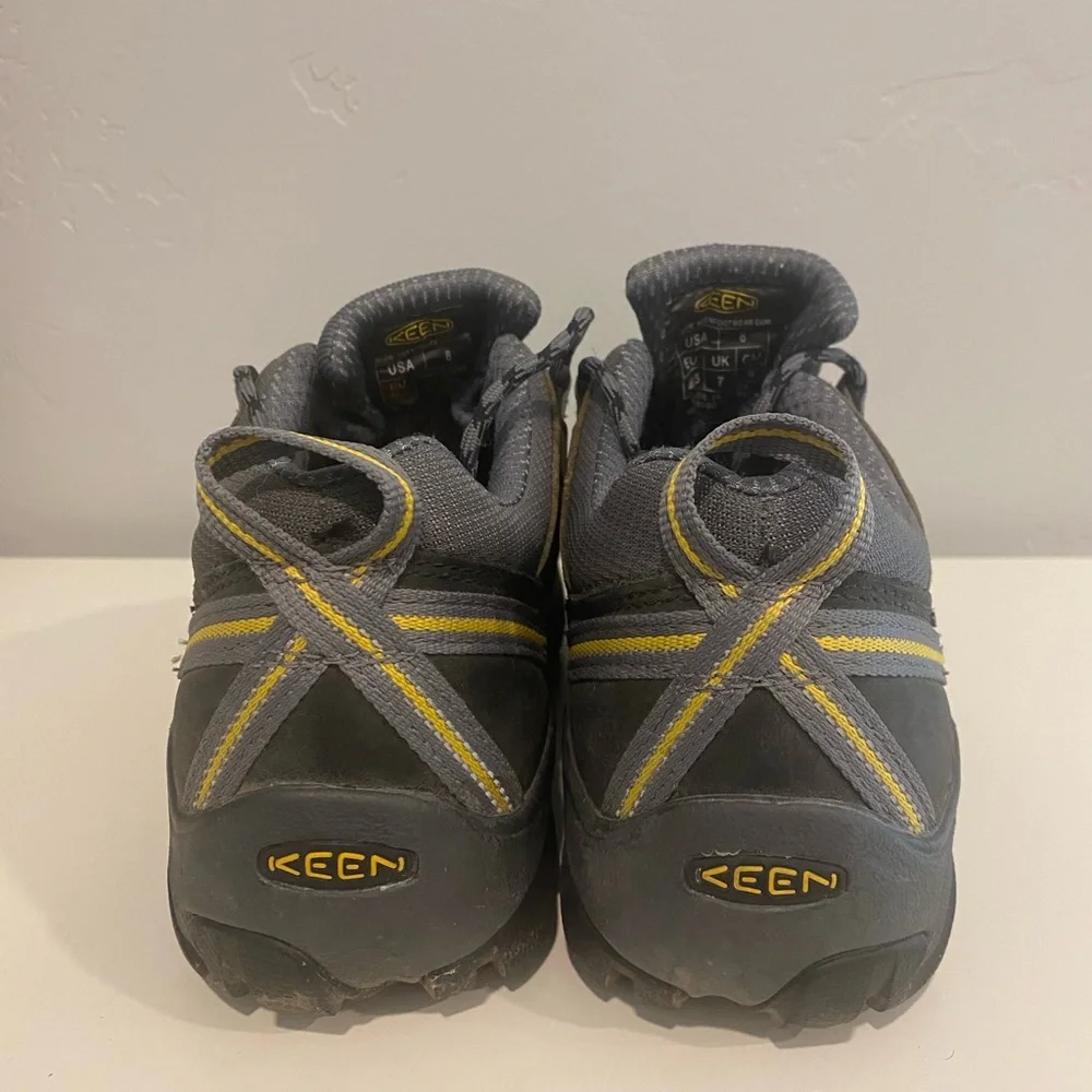 Keen Men's Olive and Gray Hiking Shoes